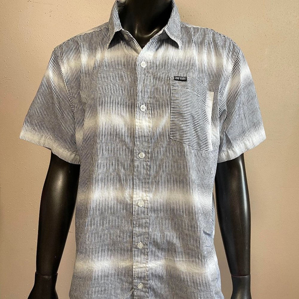 #0240 Zoo York Men's Button Down Shirt Black and White Size M